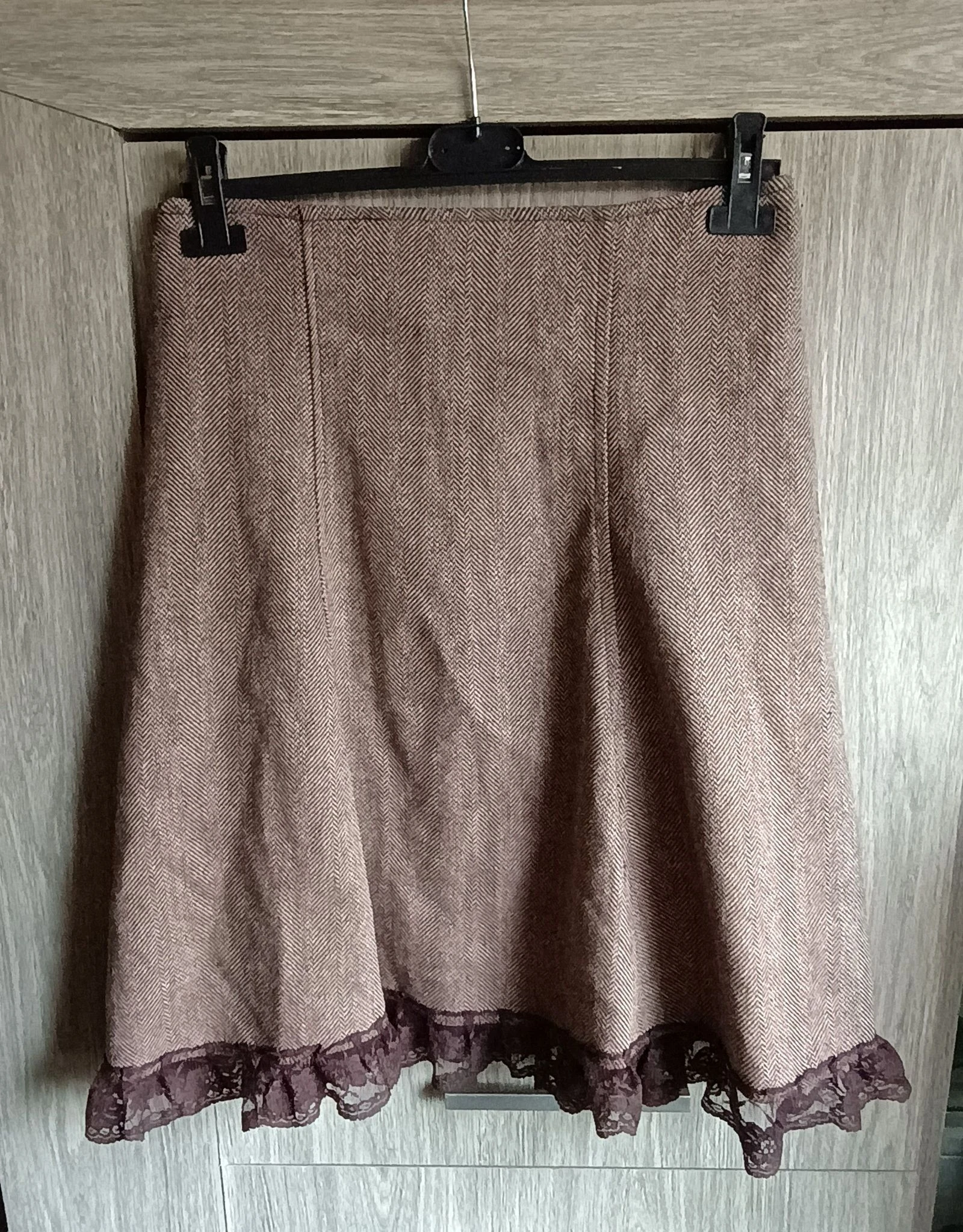 Artista. Falda Boho de tweed con encaje y apliques. Talla S/talla pequeña M – photo 2